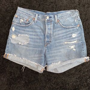 Levi shorts